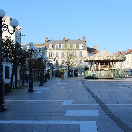 Moderne A 5 Min A Pied Du Chateau Fontainebleau