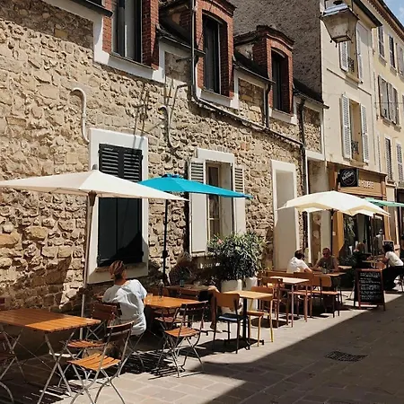 Moderne A 5 Min A Pied Du Chateau Apartment *