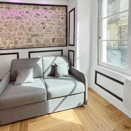 Moderne A 5 Min A Pied Du Chateau Fontainebleau