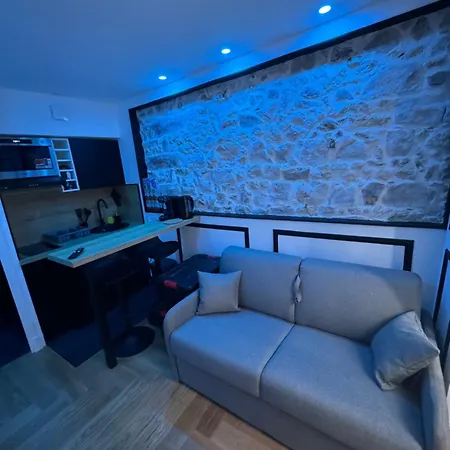 Daire Moderne A 5 Min A Pied Du Chateau